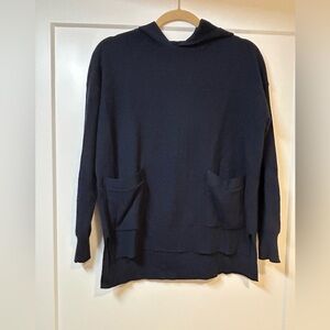 Banana Republic Women's Navy Sweater